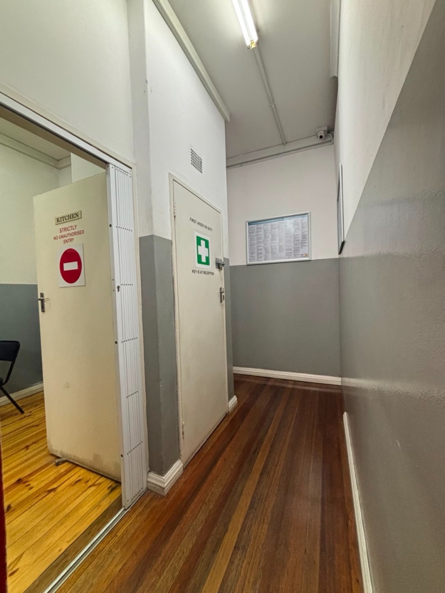 Commercial Property for Sale in Neave Industrial Eastern Cape